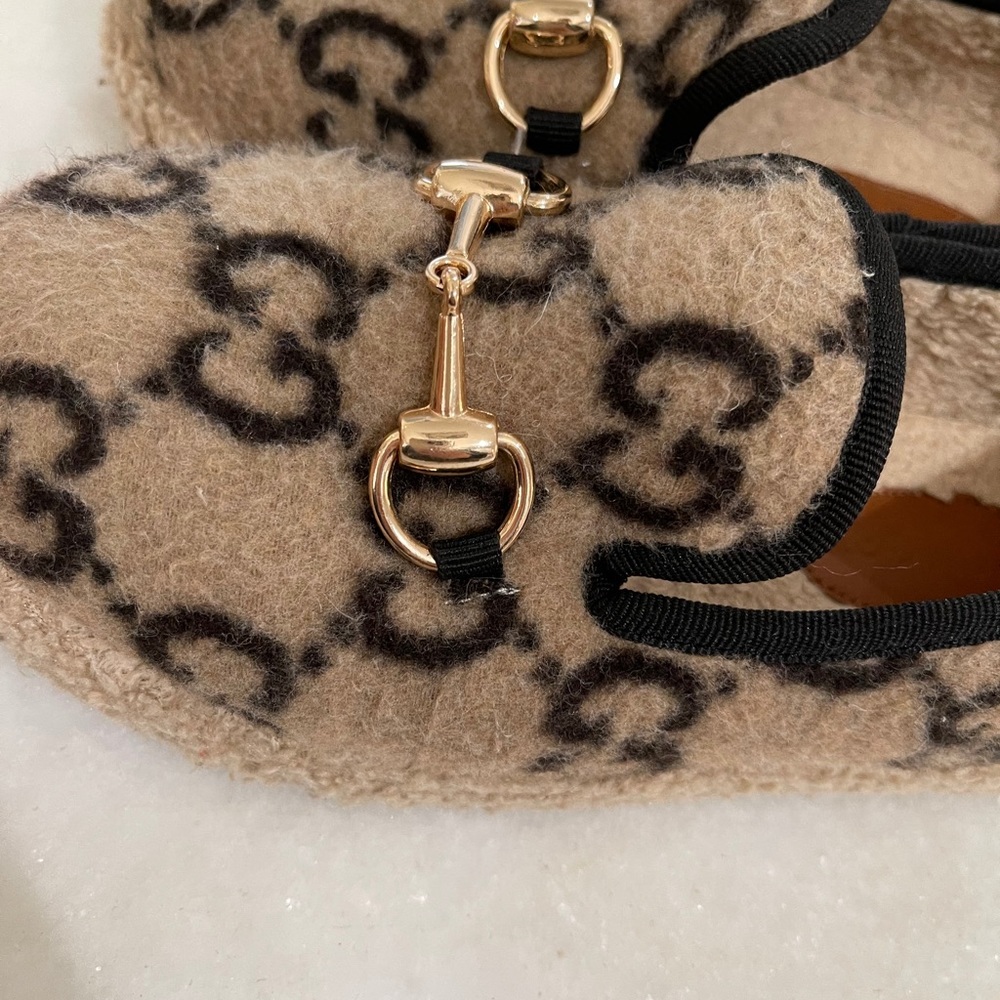 Cute shoes - Picture 4 of 4